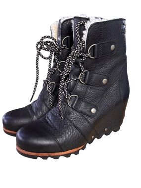 Sorel Joan of Arctic Wedge Mid Shearling Hidden Wedge Boots – Women’s Sz 8